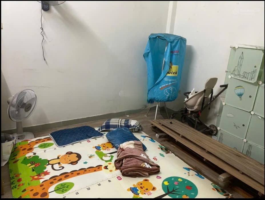 Cho thuê nhà ngõ Đỗ Nhuận, Đê Tô Hoàng, 2.5 tầng x 47m2, 3 ngủ ở gđ, nhóm 5 người - Ảnh 3